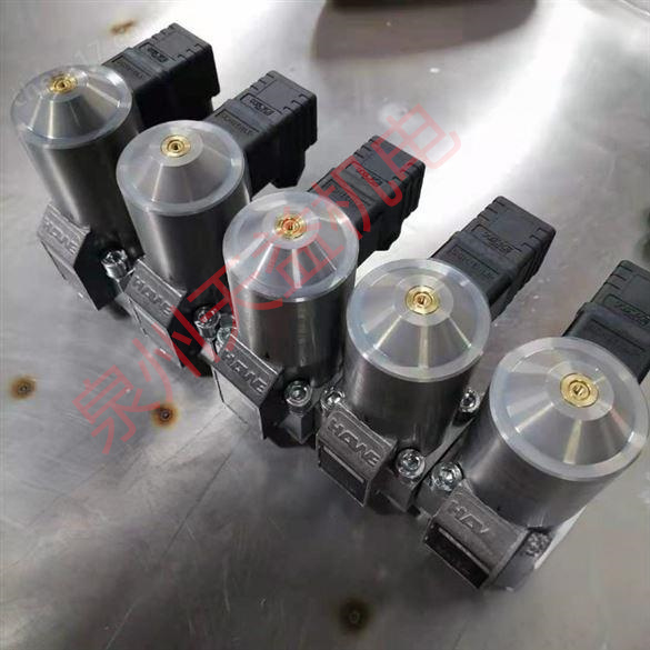GS2-12-XM24 1.jpg