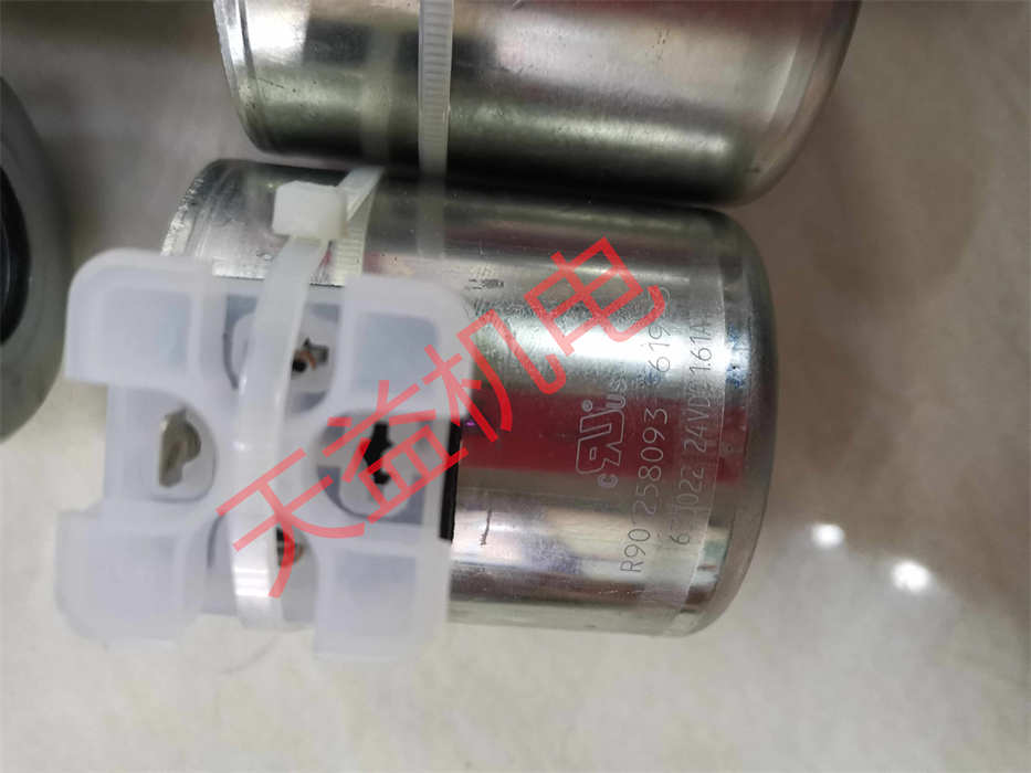 天益機電力士樂工業(yè)產(chǎn)品"R900950955 PV7-2X 20-25RA01MA0-10 1" "R900258093" "0510525018" "力士樂蓄能器 1" "R900314148_副本